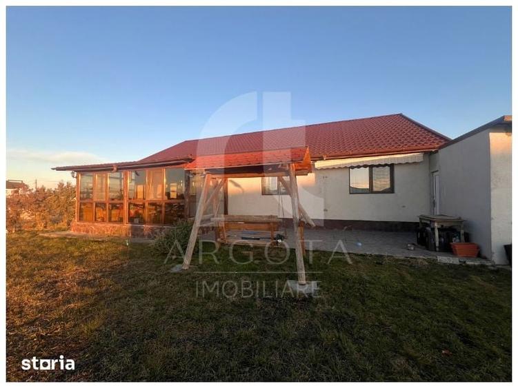 Casă cu 4 camere cu Teren 1000 Mp în Costești