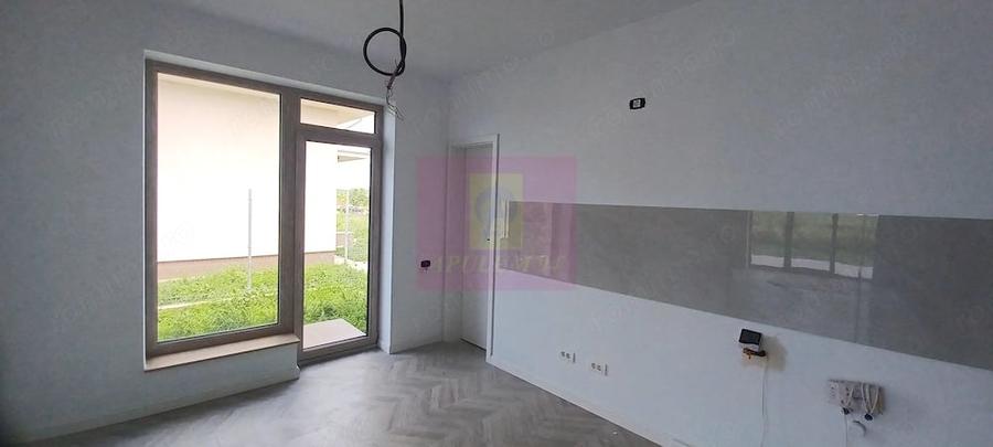 Casă cu 4 camere cu Teren 514 Mp în Gulia