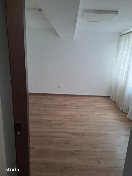 Casă cu 2 camere cu Teren 300 Mp în Giurgiului