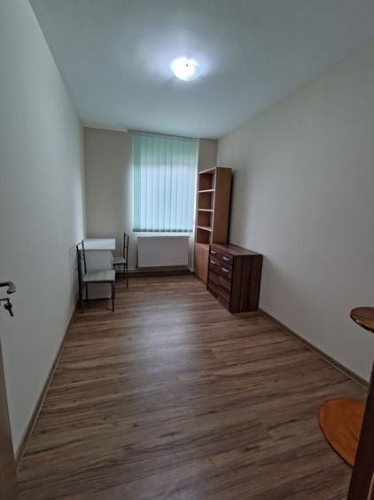 Apartament cu 3 camere decomandat, mobilat în Păcurari