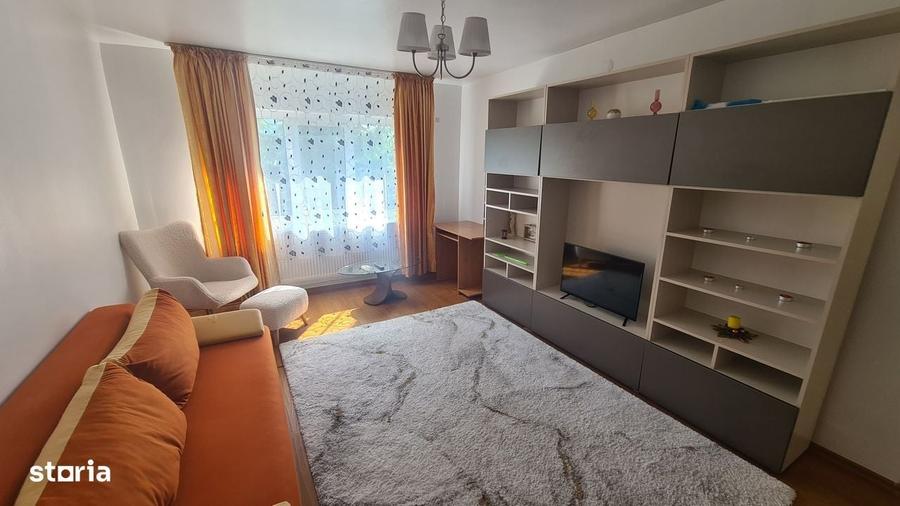 Apartament cu 2 camere decomandat în Central