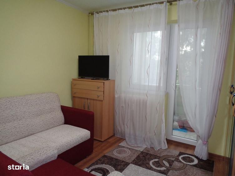 Apartament cu 2 camere decomandat în Podgoria