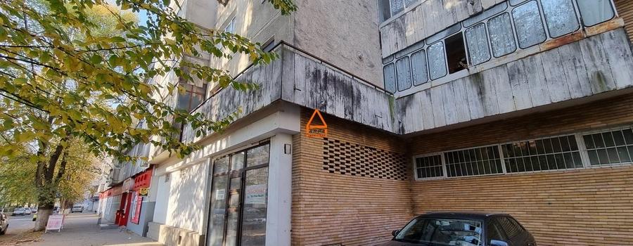 Spațiu comercial, de 222 mp, în Nicolina