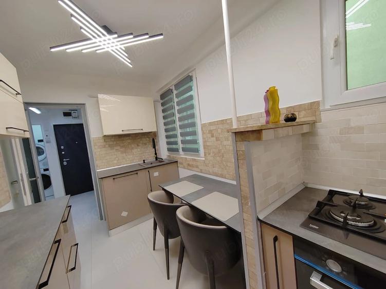 Apartament cu 2 camere decomandat în Eroii Revoluției
