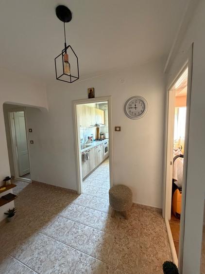 Apartament cu 3 camere decomandat în Lăpuș