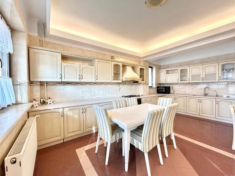 Apartament cu 4 camere în Herăstrău