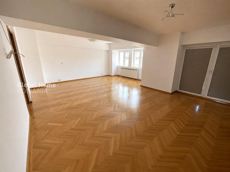 Apartament cu 3 camere decomandat, mobilat în Unirii