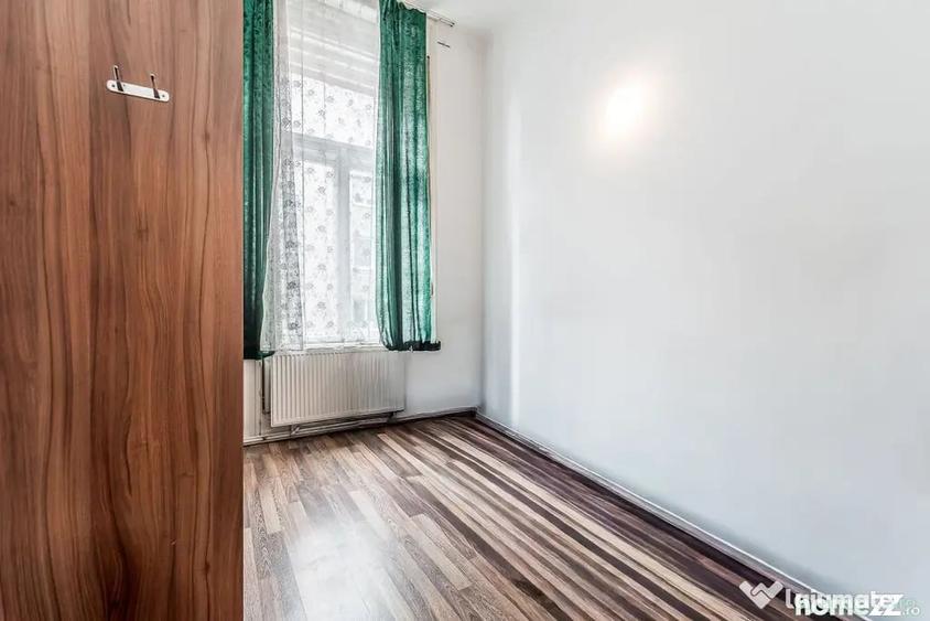 Apartament cu 4 camere decomandat în Ultracentral