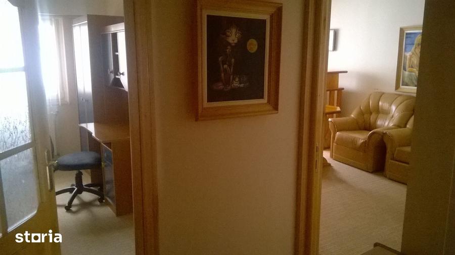 Apartament cu 4 camere în Central