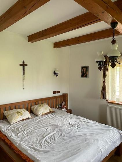 Casă cu 4 camere în Lăpuș