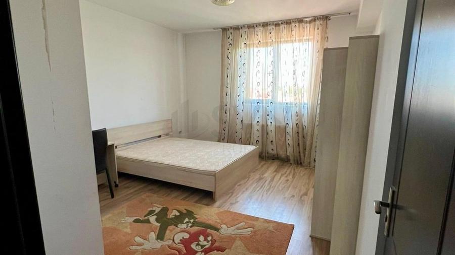 Apartament cu 3 camere decomandat, mobilat în Colentina