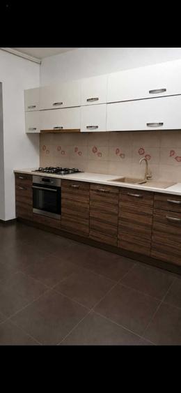 Casă cu 4 camere în Ghencea