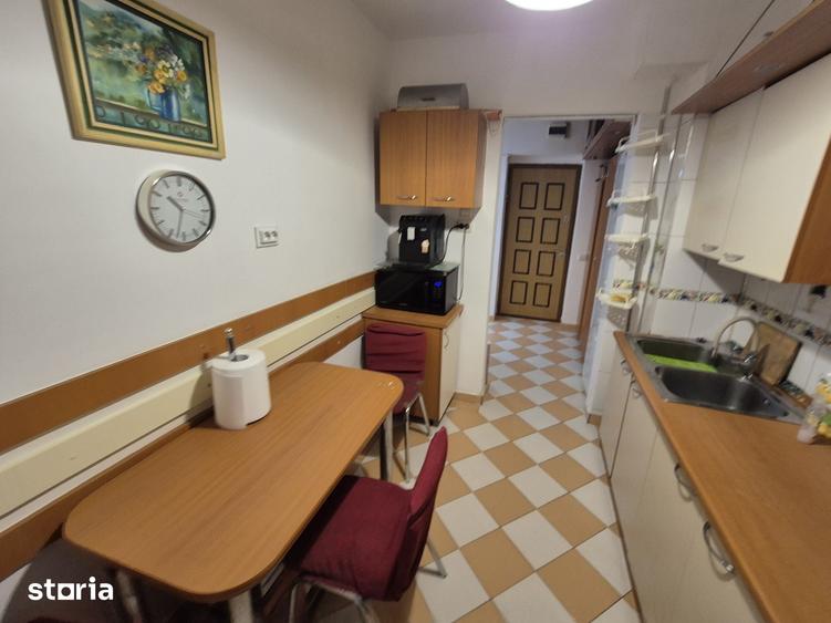 Apartament cu 2 camere decomandat în Muncii