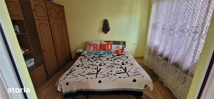 Casă cu 5 camere cu Teren 300 Mp în Central
