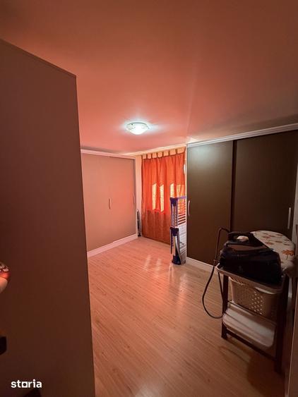 Casă cu 6 camere cu Teren 1300 Mp în Ogrezeni