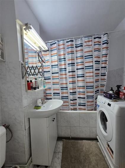 Apartament cu 2 camere semidecomandat în Metalurgie