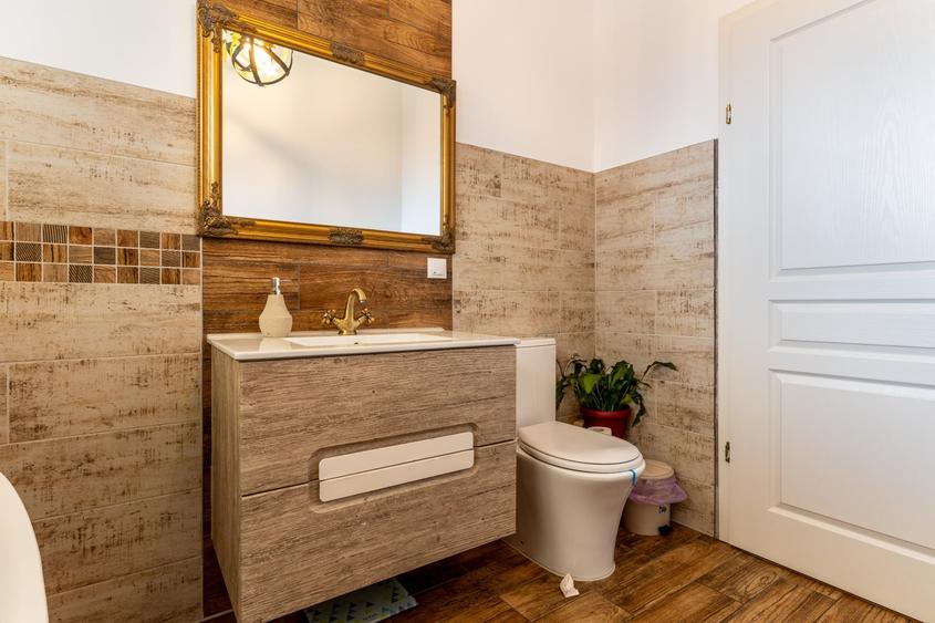 Duplex cu 4 camere cu Canalizare în Iris