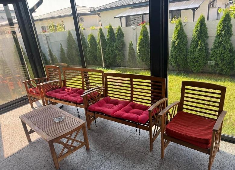 Casă cu 4 camere cu Teren 300 Mp în Tunari