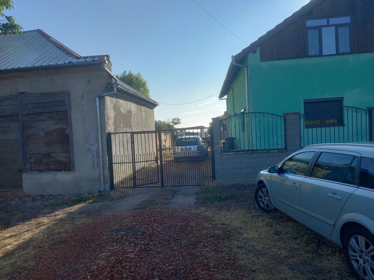 Casă cu 4 camere în Teremia Mică