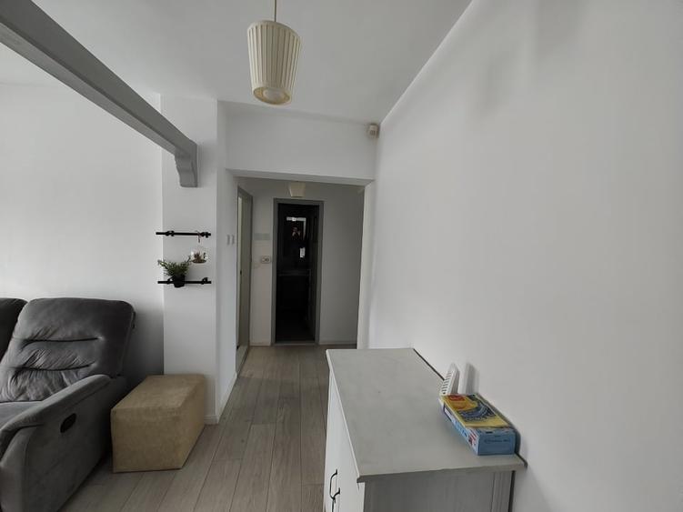Apartament cu 3 camere decomandat în Ultracentral