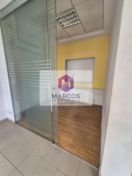 Spațiu comercial, de 150 mp, în Micro IV