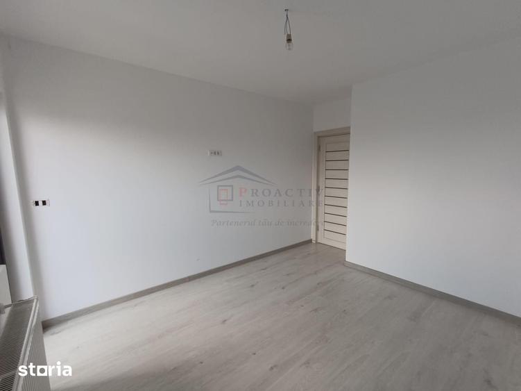 Apartament cu 3 camere în Ipotești