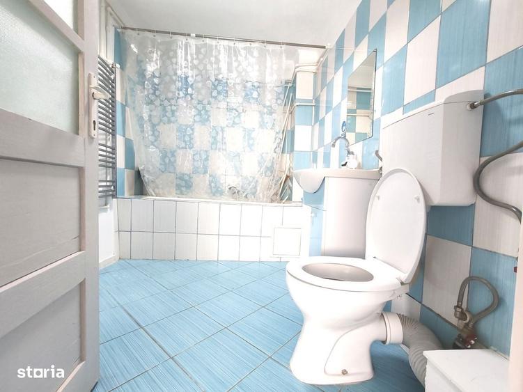Spatiu comercial, Central-Pitesti, 50 mp - 2