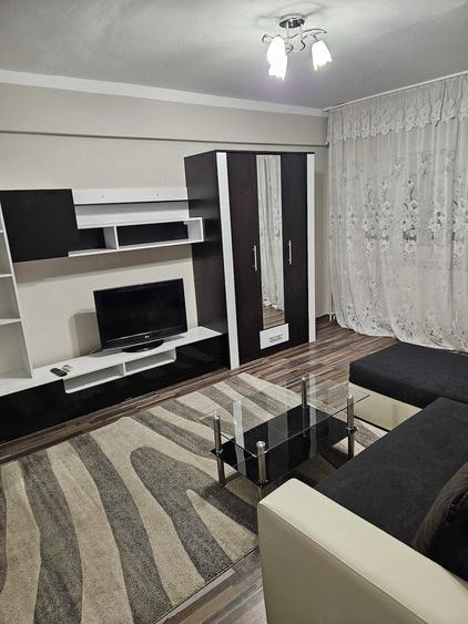 Apartament cu 2 camere decomandat în Baba-Dochia