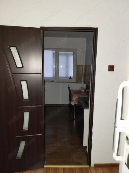 Apartament cu 3 camere decomandat în Vest