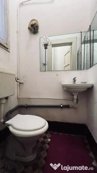 Casă cu 6 camere cu Teren 210 Mp în Iosefin