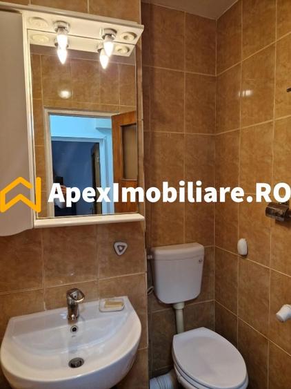 Garsonieră decomandată, mobilată în Moșilor