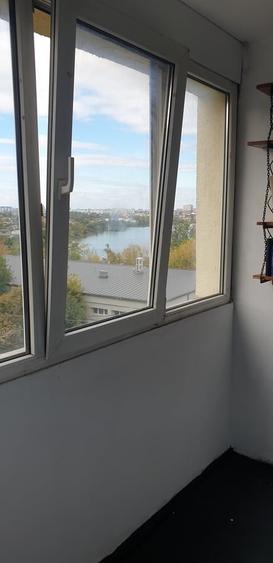 Apartament cu 4 camere decomandat în Pantelimon