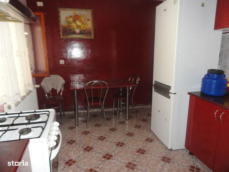 Casă cu 4 camere cu Teren 1278 Mp în Micălaca