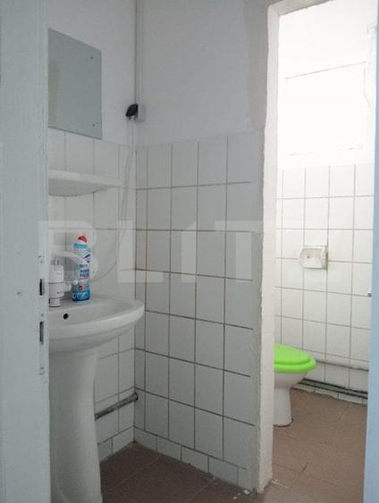 Spațiu comercial, de 1,000 mp, în Exterior Nord