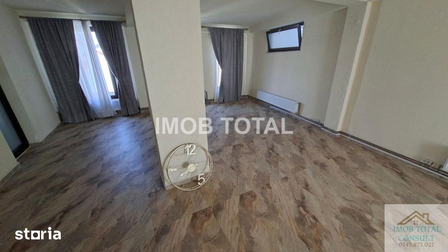 Spațiu comercial, de 190 mp, în Central