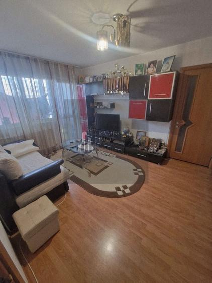 Apartament cu 2 camere semidecomandat, mobilat în Drumul Taberei