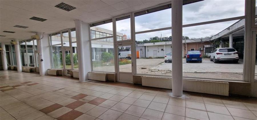 Spațiu comercial, de 140 mp, în Govândari