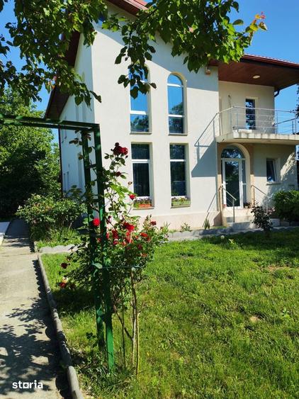 Casă cu 4 camere cu Teren 1500 Mp în Snagov