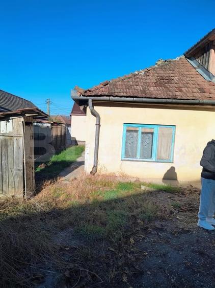 Casă individuală cu 2 camere semidecomandat cu Teren 246 Mp în Gherla