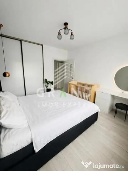 Apartament cu 3 camere semidecomandat, mobilat în Florești