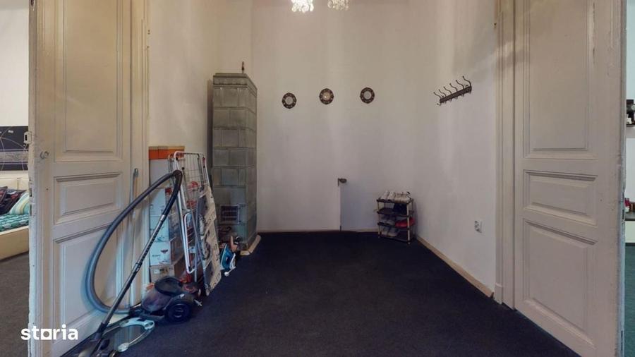 Apartament cu 3 camere în Armeneasca