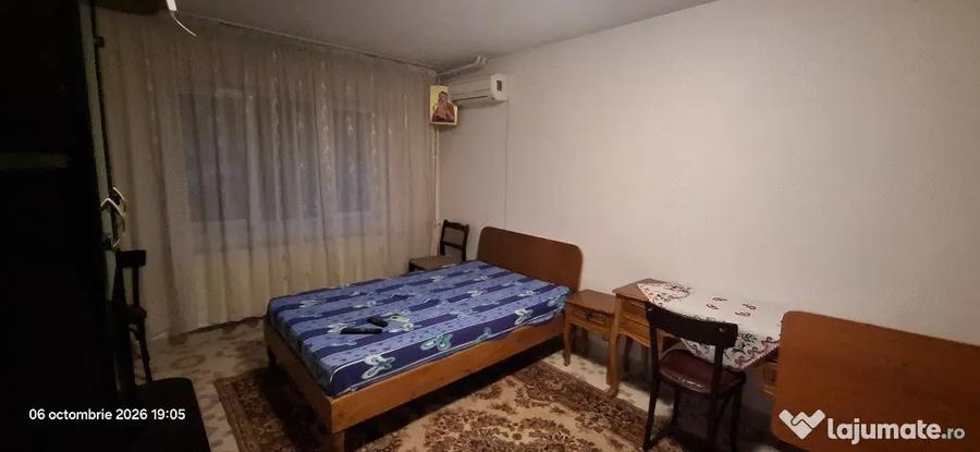 Garsonieră în Cantacuzino