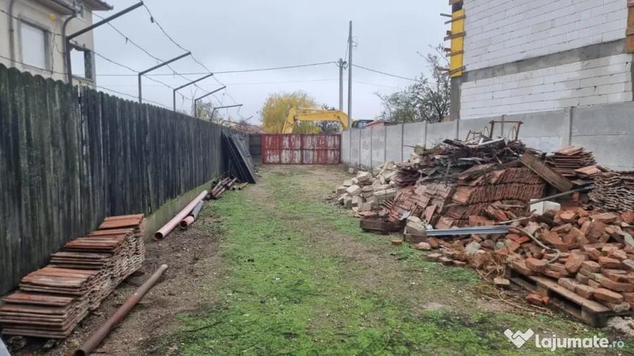 Casă cu 12 camere cu Teren 1300 Mp în Brestei