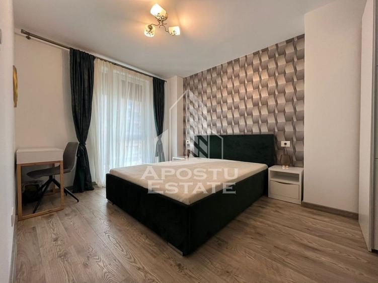 Apartament cu 2 camere semidecomandat, mobilat în Soarelui
