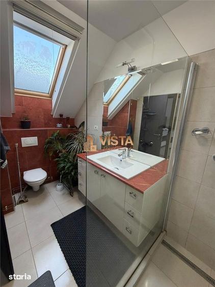 Apartament cu 4 camere, mobilat în Tractorul