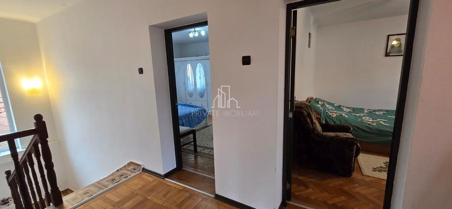 Casă individuală cu 5 camere cu Teren 192 Mp în Central