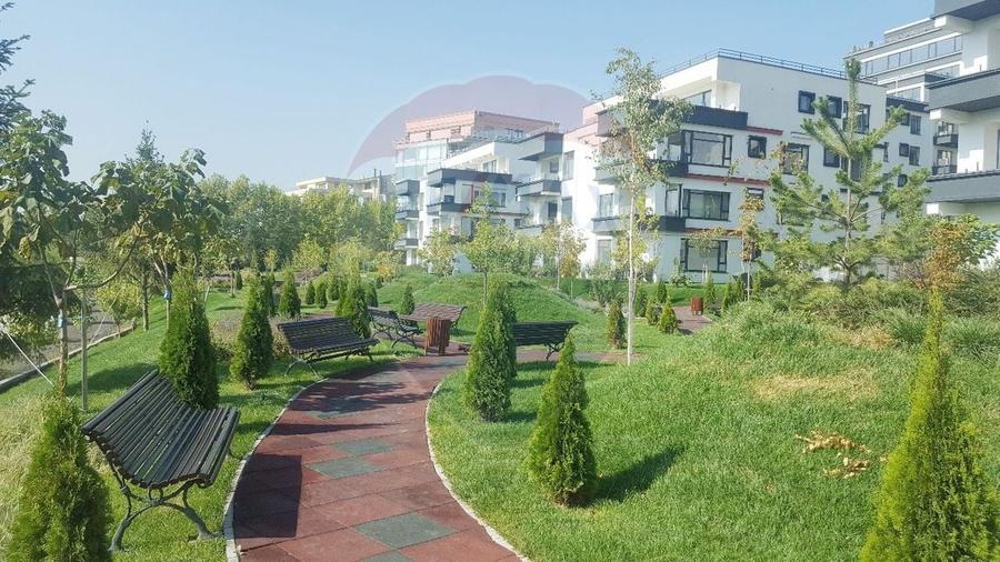 Apartament cu 4 camere decomandat, mobilat în Barbu Văcărescu