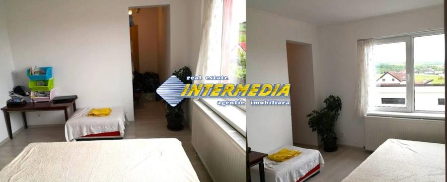 Casă individuală cu 3 camere cu Canalizare în Ciugud
