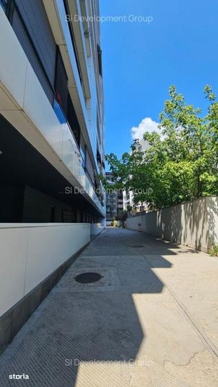 Apartament cu 3 camere semidecomandat, mobilat în Calea Călărașilor
