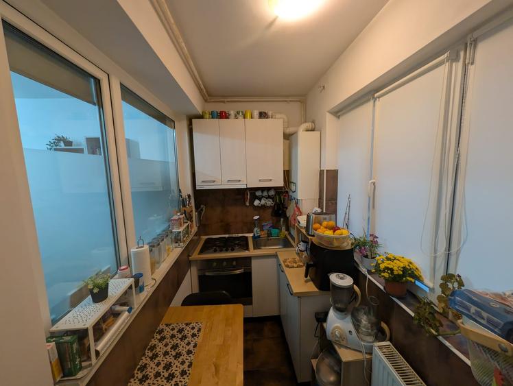 Apartament cu 2 camere decomandat în Central